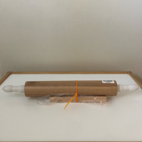 Wooden Rolling Pin w/stand - Picture 5 of 9